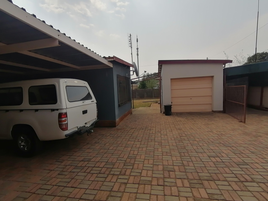 3 Bedroom Property for Sale in Stilfontein Ext 4 North West